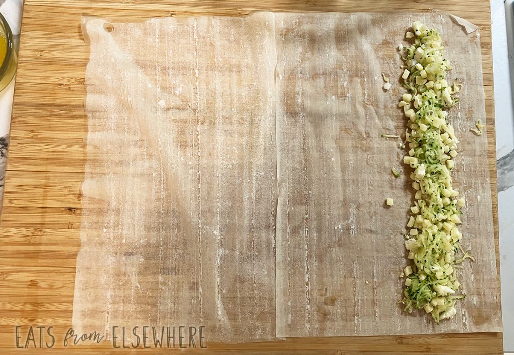 Zucchini cigars: filling ready to roll up in filo dough